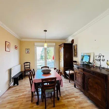 Fouras : Maison Pour 6, 100M², Sans Equipement Special - Fr-1-709-102 * Fouras